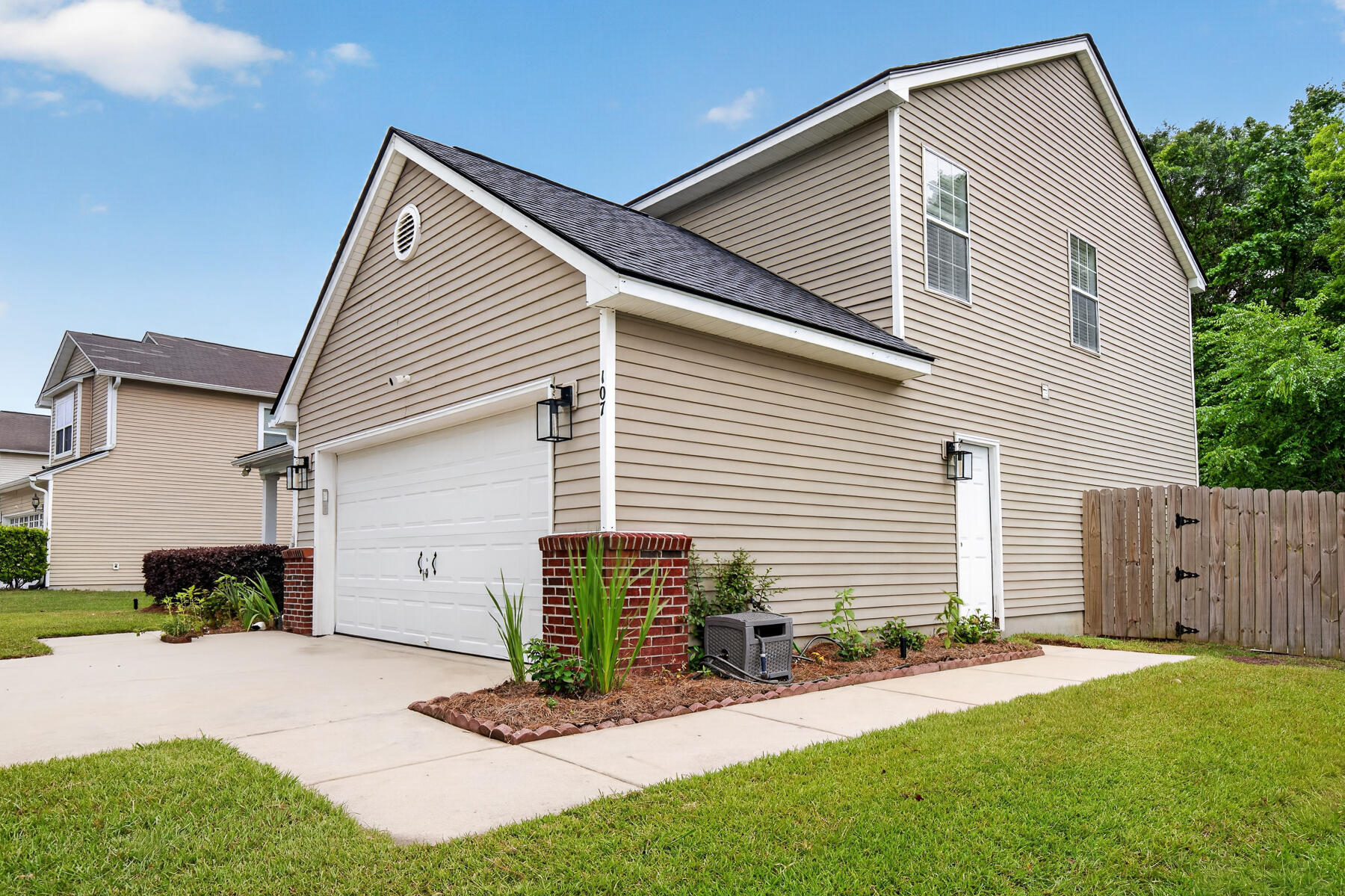 107 Broken Branch Drive