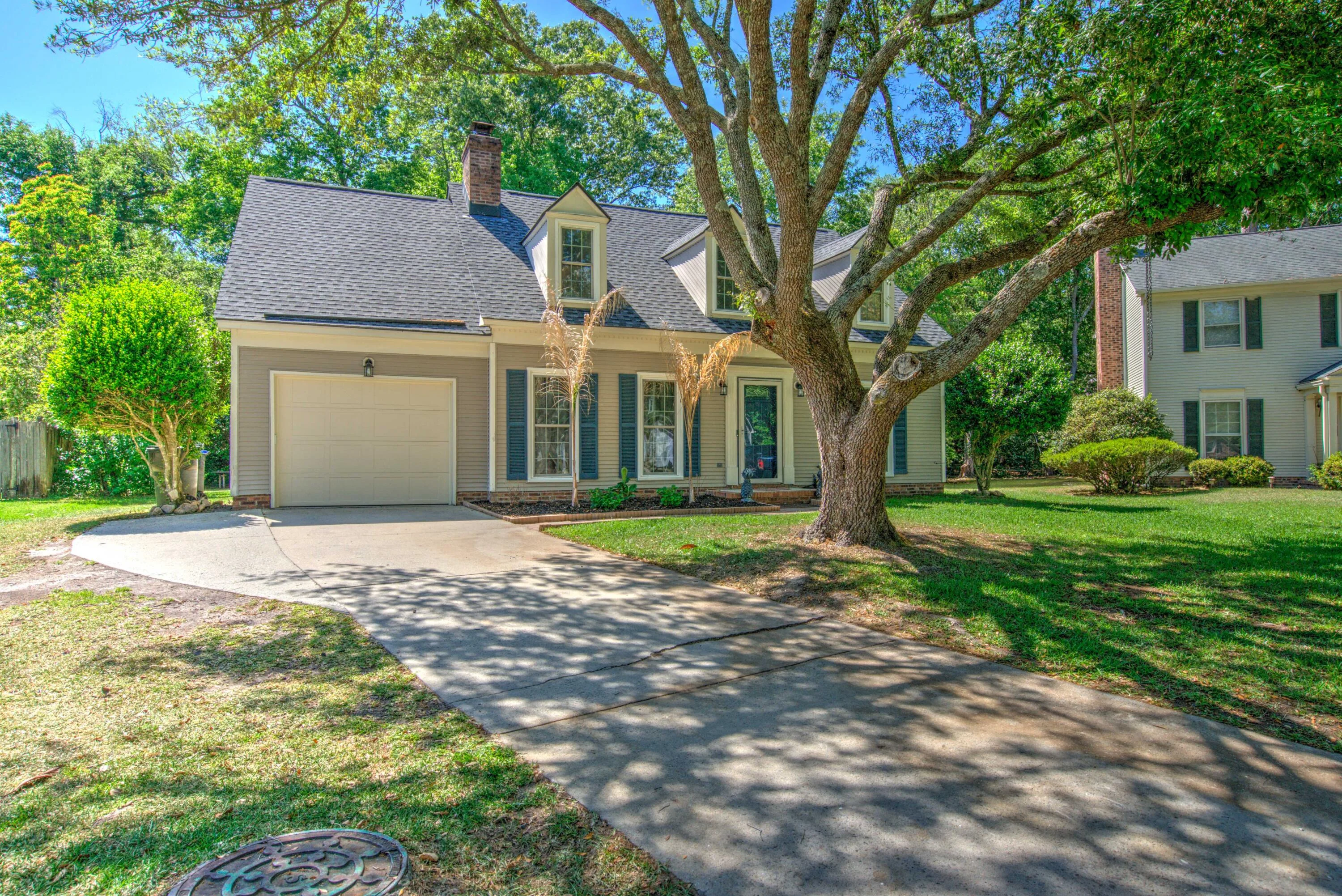105 Wainwright Manor Mnr