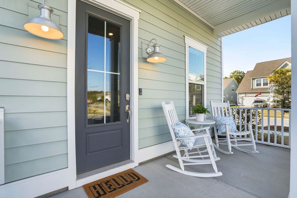 Photo of 511 N Commodore Way, Summerville, SC 29483 (MLS # 26006468)