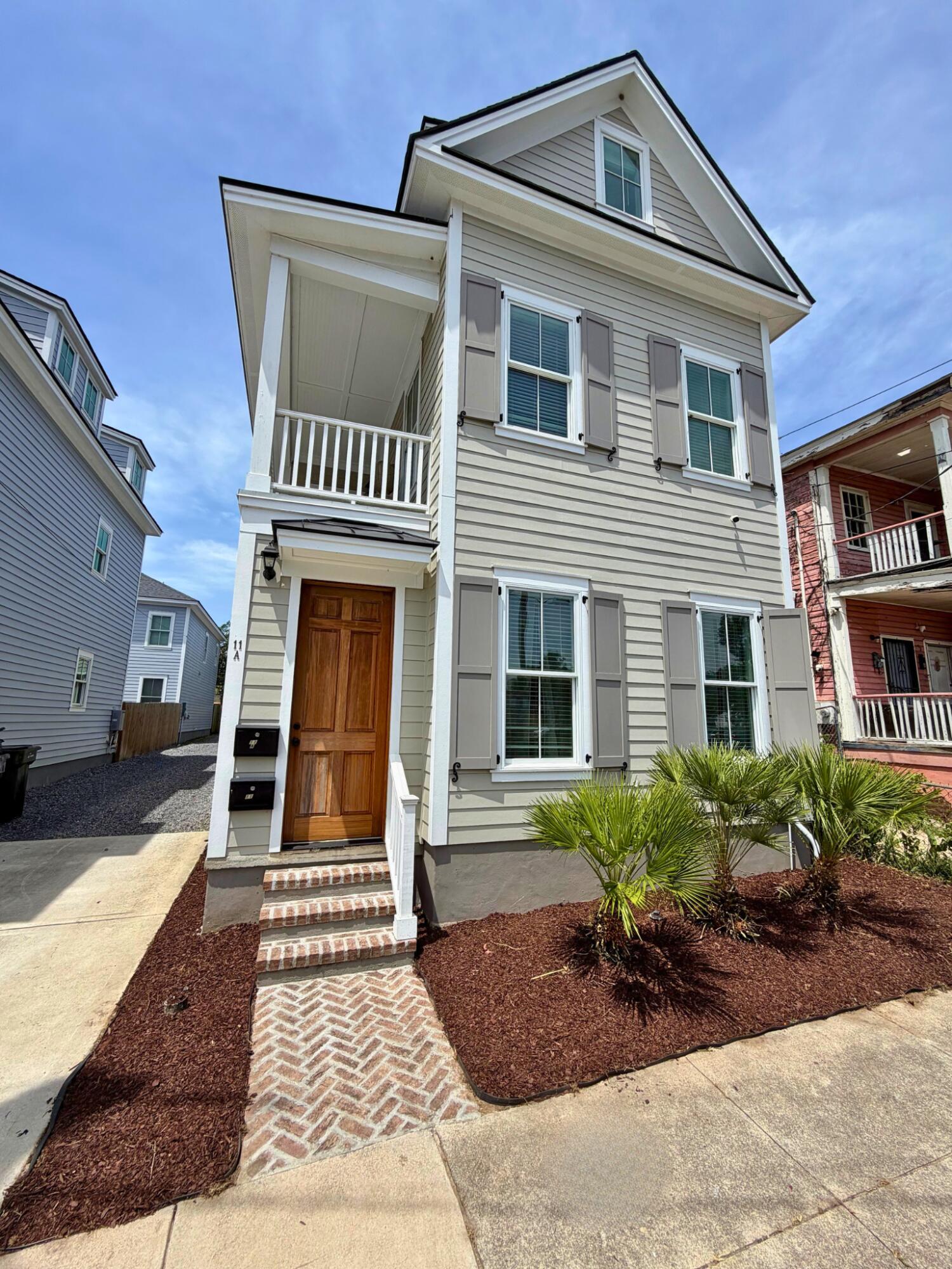 11 Hanover Street A,B