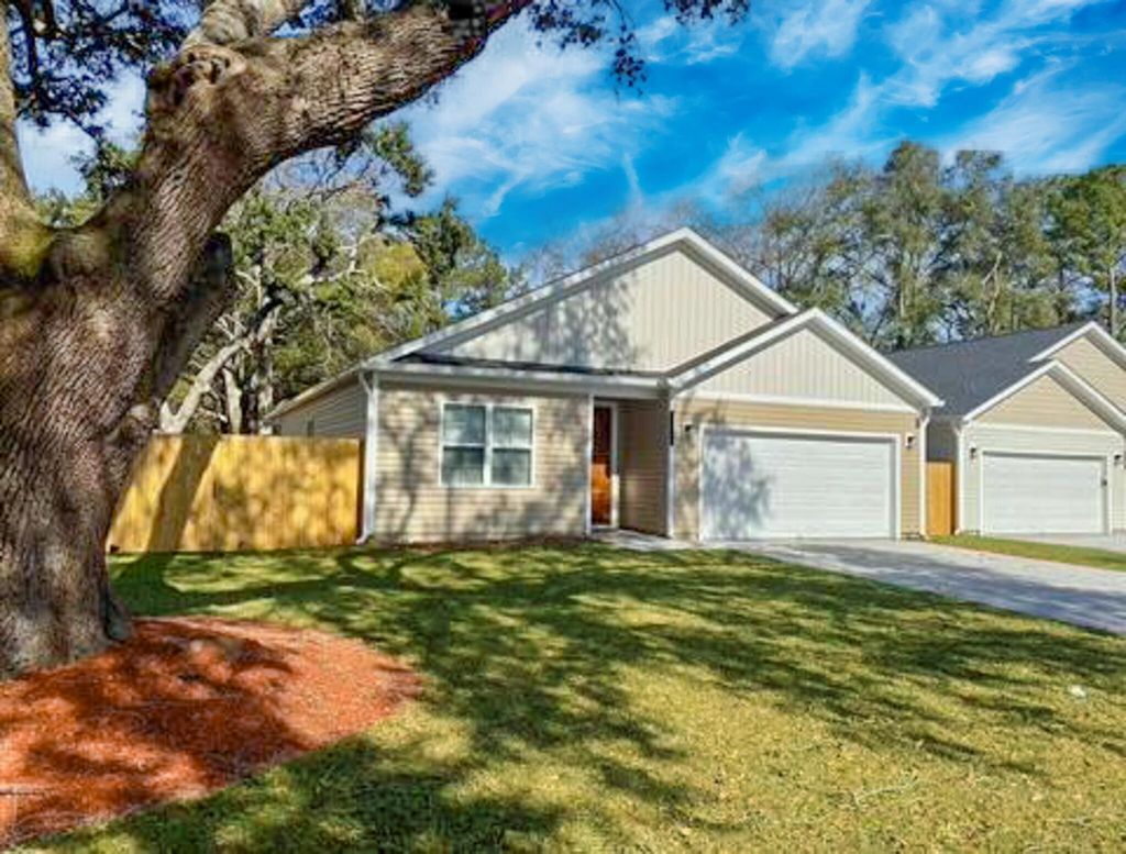 Photo of 2420 Raymond Avenue, North Charleston, SC 29406 (MLS # 26003779)