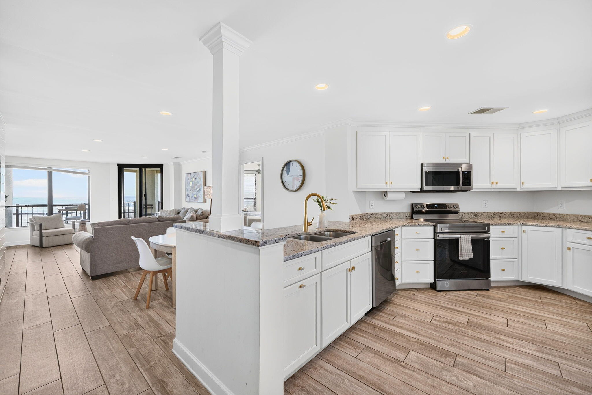 8000 Palmetto Drive 301