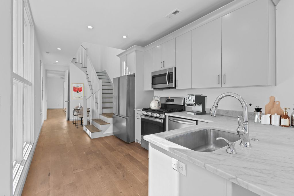 Photo of 29 Hanover Street, Charleston, SC 29403 (MLS # 25028543)