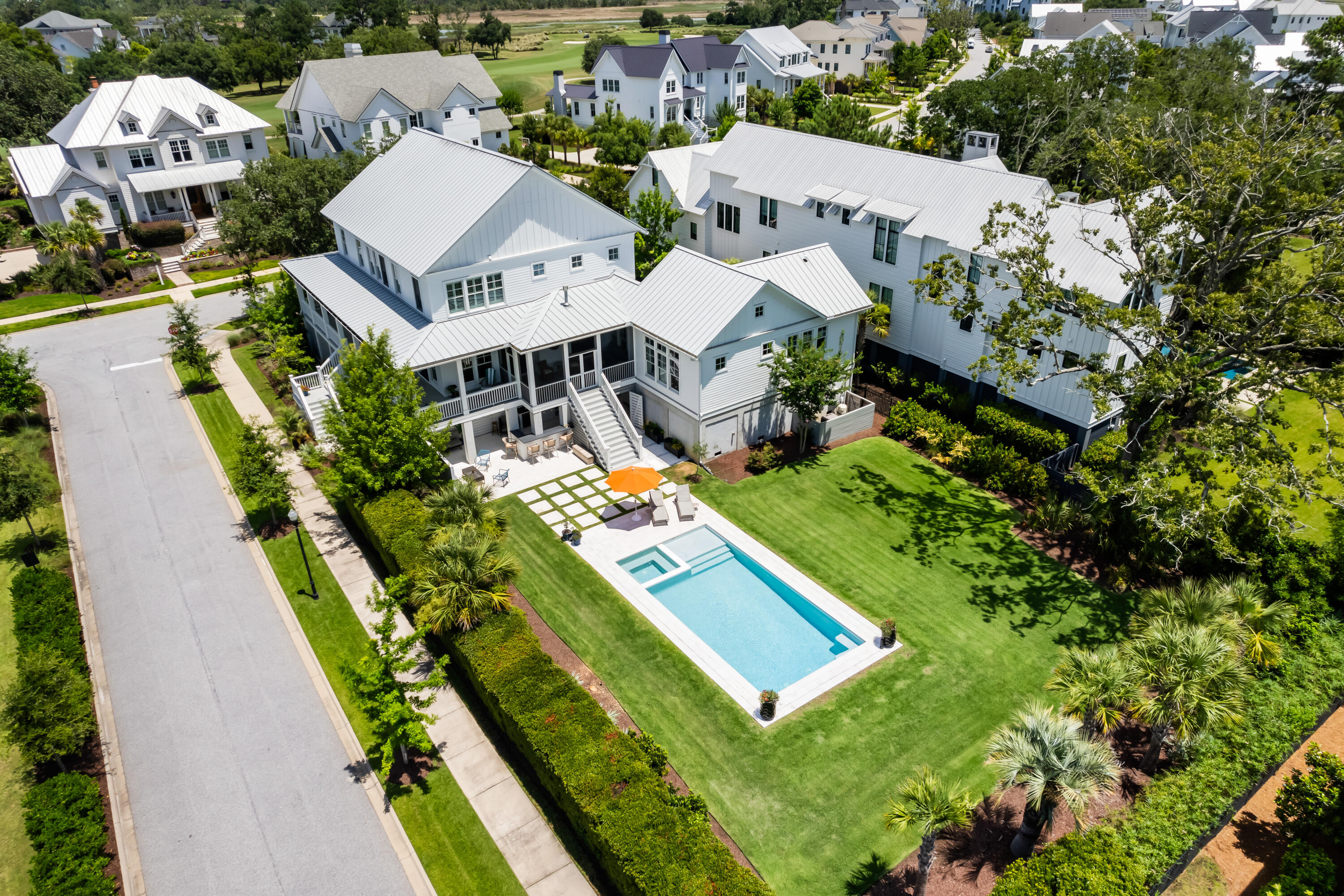 566 Wading Place