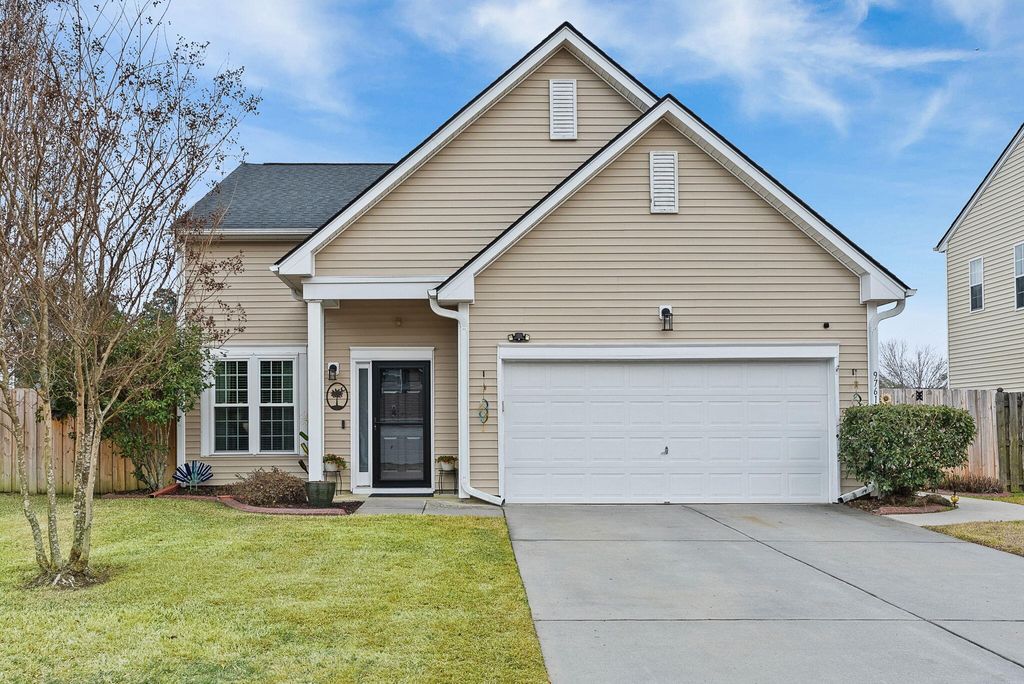Photo of 9761 Stockport Circle, Summerville, SC 29485 (MLS # 26005876)