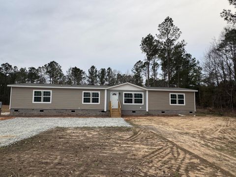 A home in Eutawville