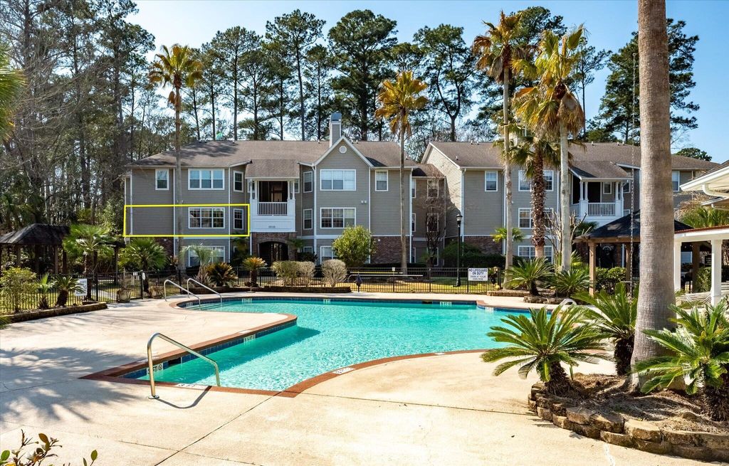 Photo of 188 Midland Parkway #Apt 105, Summerville, SC 29485 (MLS # 26005924)