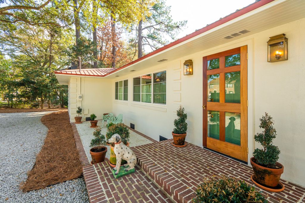 Photo of 1683 Pearlott Street, Charleston, SC 29407 (MLS # 26001176)