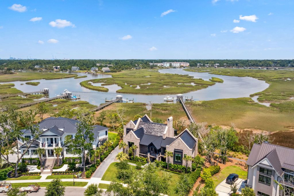 Photo of 430 Fish Tale Road, Charleston, SC 29492 (MLS # 25018959)