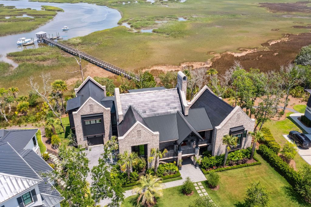 Photo of 430 Fish Tale Road, Charleston, SC 29492 (MLS # 25018959)