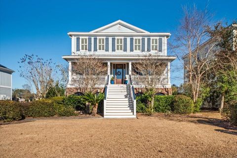 Photo of 1597 Rivertowne Country Club Drive, Mount Pleasant, SC 29466 (MLS # 26002670)