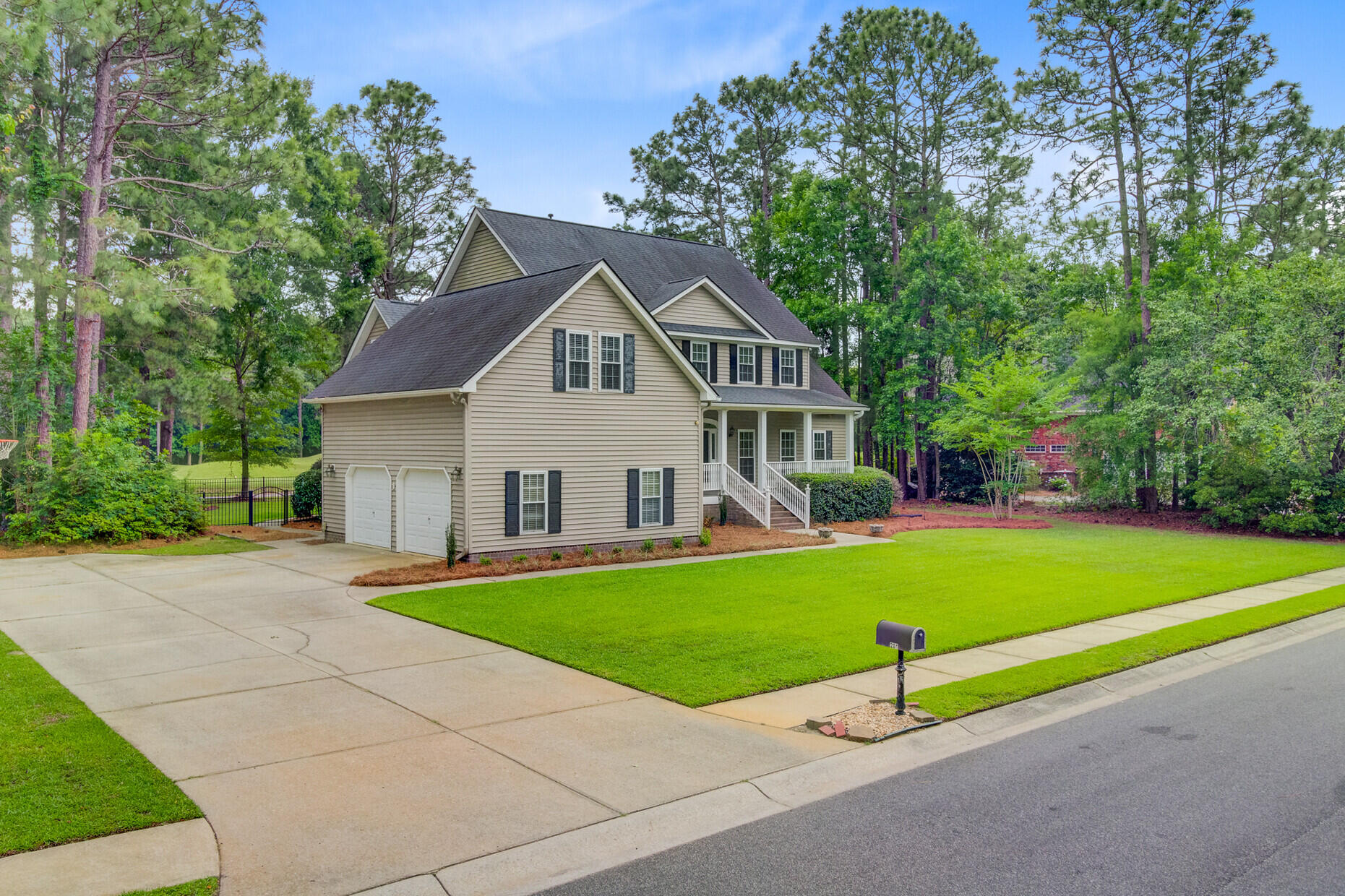 204 Bellerive Lane