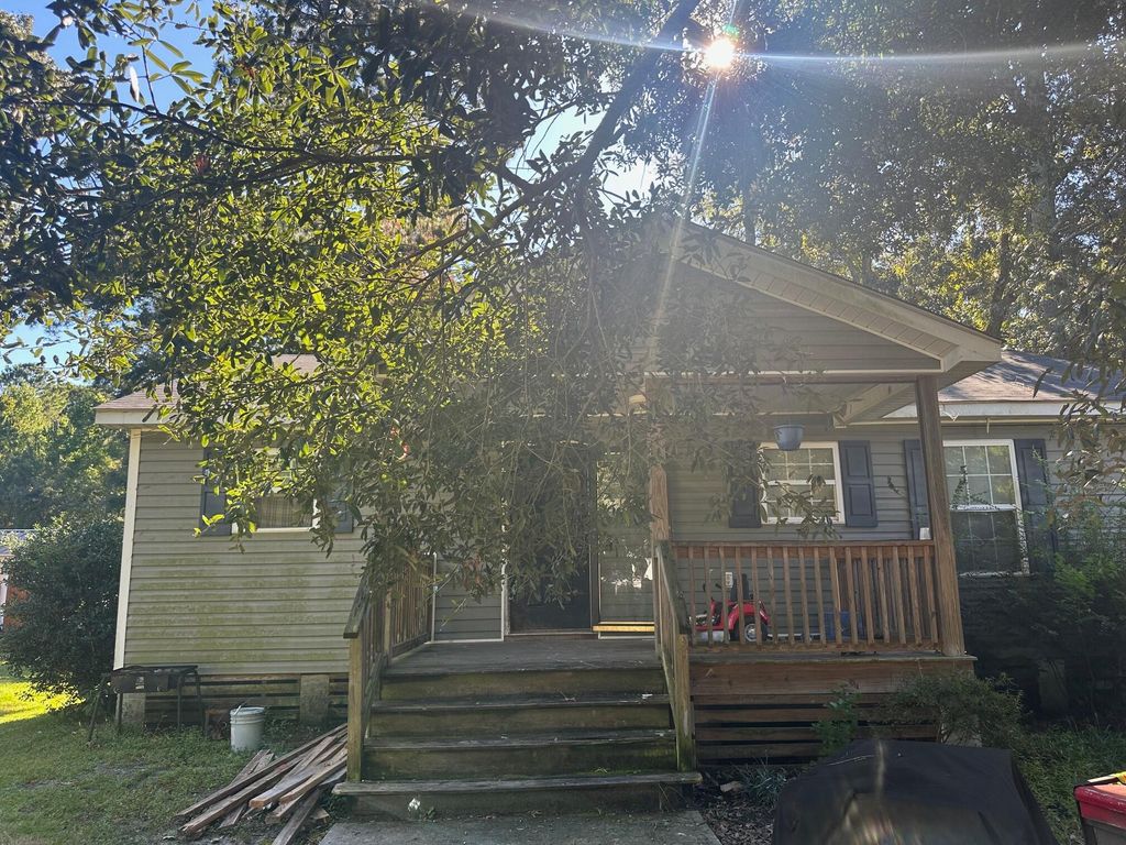 Photo of 2945 Bobo Road, Mount Pleasant, SC 29466 (MLS # 25027984)