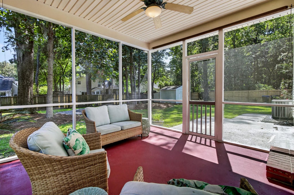 Photo of 111 Bonneau Court, Summerville, SC 29485 (MLS # 26026082)