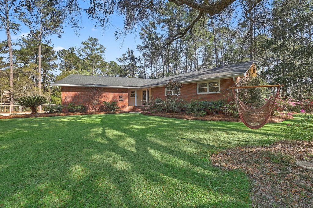 Photo of 1854 Hutton Court, Charleston, SC 29407 (MLS # 26008158)