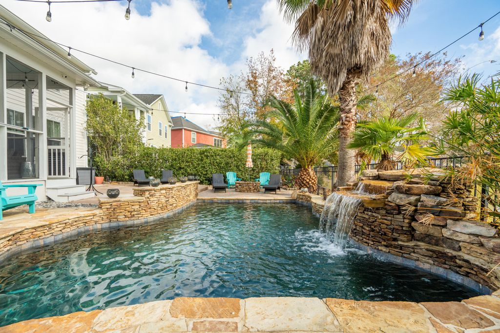 Photo of 308 Brick Kiln Drive, Summerville, SC 29483 (MLS # 26002028)