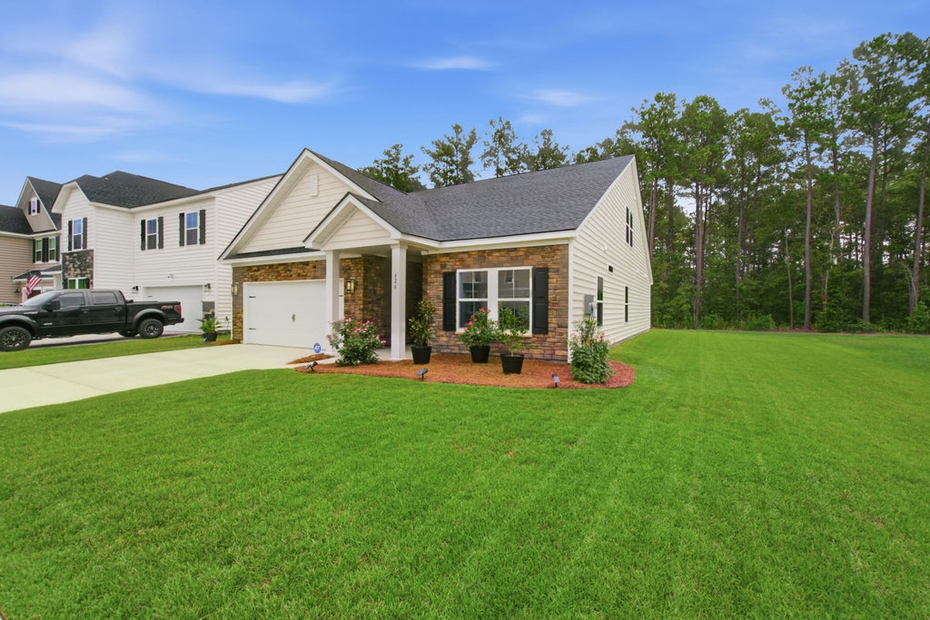 Photo of 626 Red Monarch Way, Moncks Corner, SC 29461 (MLS # 26020555)