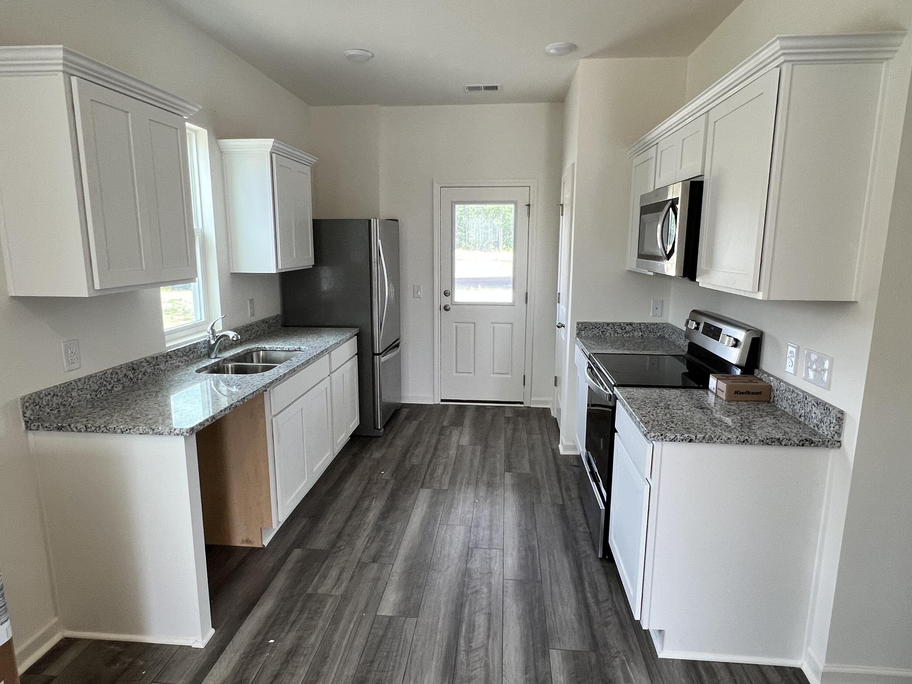 1268 Carriage Wood Circle