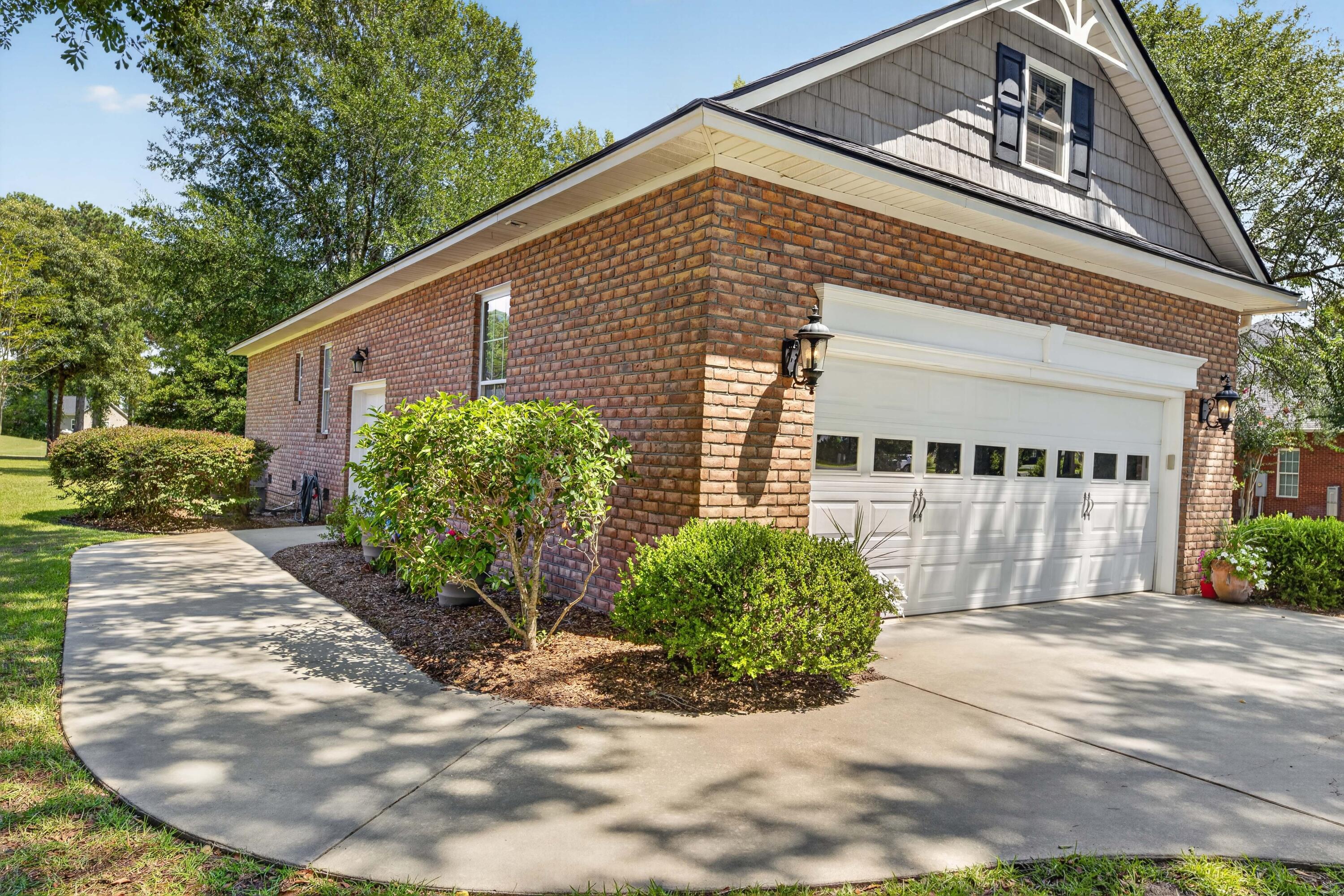 6 Lake Arbu Drive