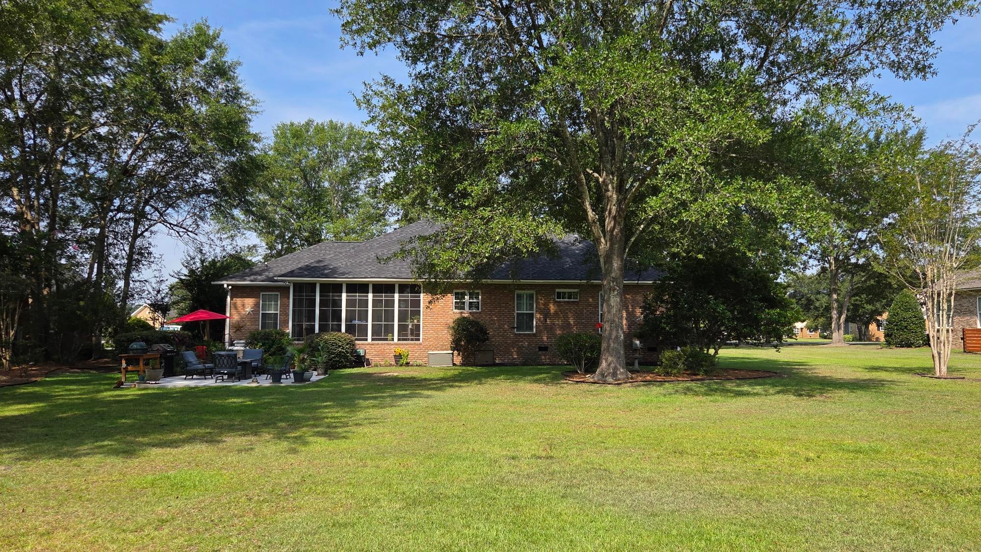 6 Lake Arbu Drive