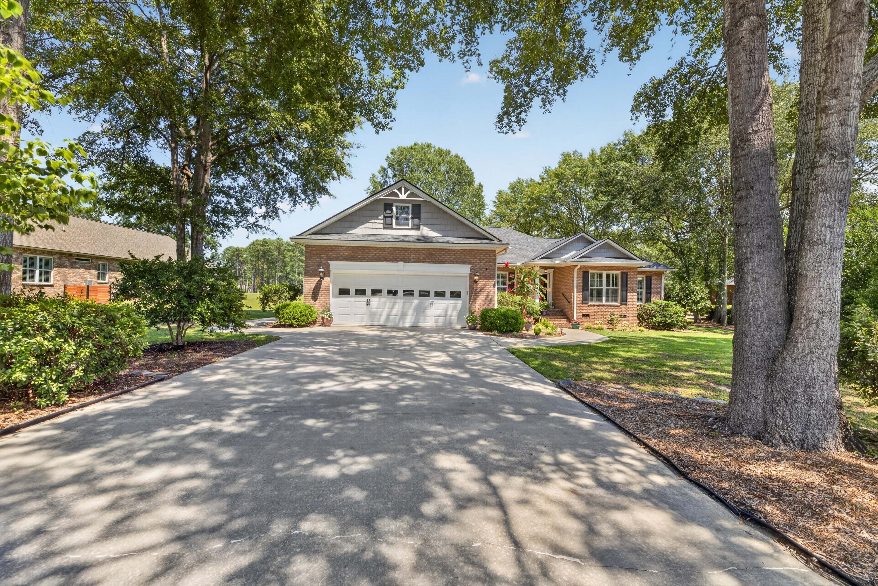 6 Lake Arbu Drive