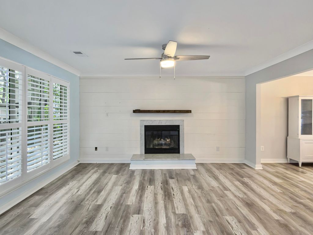 Photo of 1247 Center Lake Drive, Mount Pleasant, SC 29464 (MLS # 26014242)