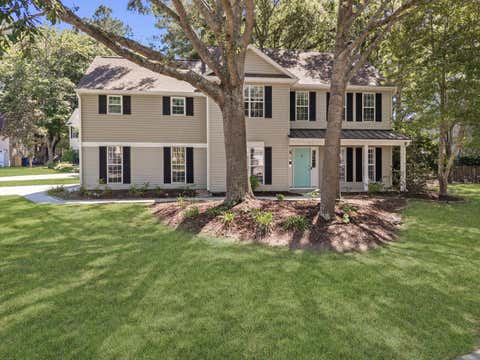 Photo of 1247 Center Lake Drive, Mount Pleasant, SC 29464 (MLS # 26014242)