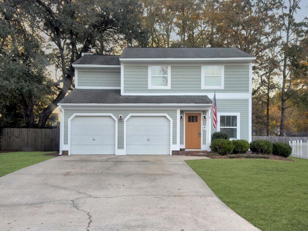 Photo of 205 Bayberry Run, Summerville, SC 29485 (MLS # 25031546)