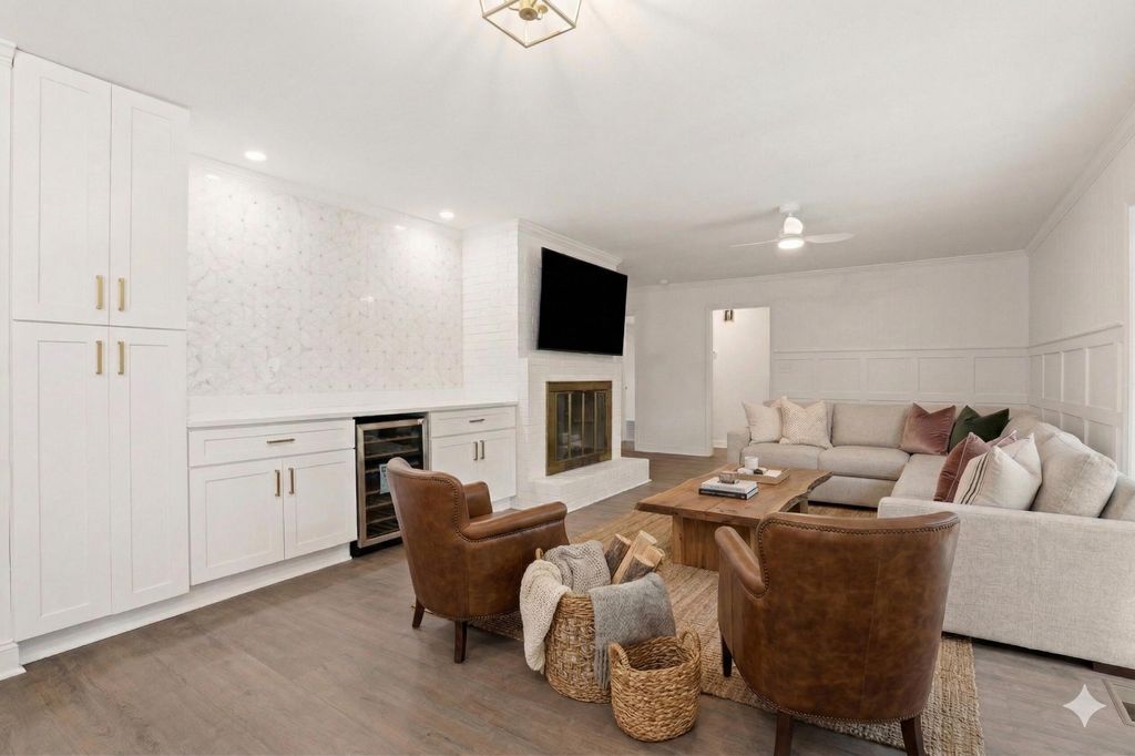 Photo of 746 Canary Drive, Charleston, SC 29414 (MLS # 26010421)