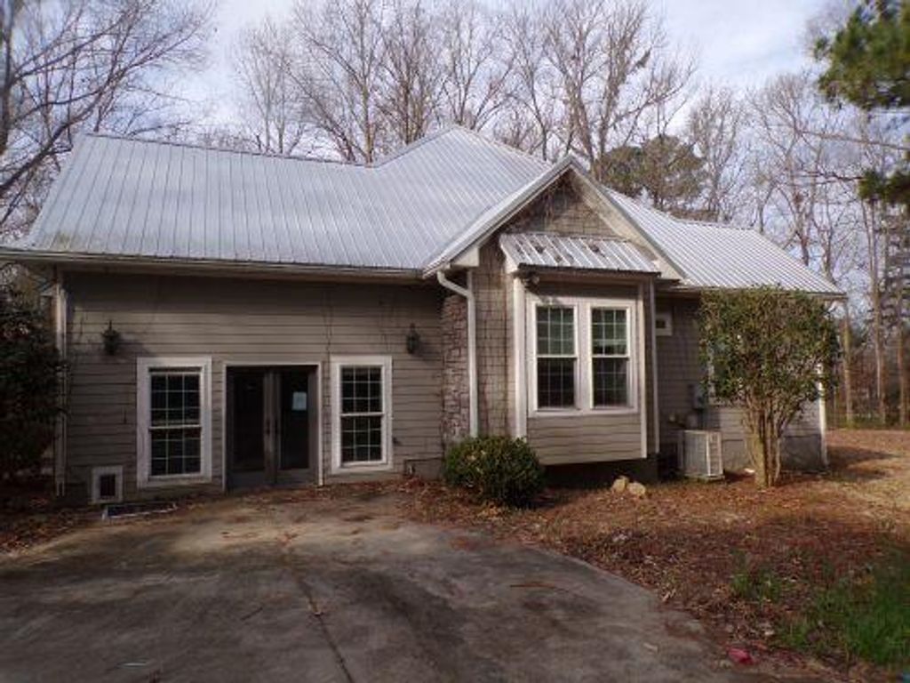 Photo of 301 Frys Way, Summerville, SC 29483 (MLS # 26005048)