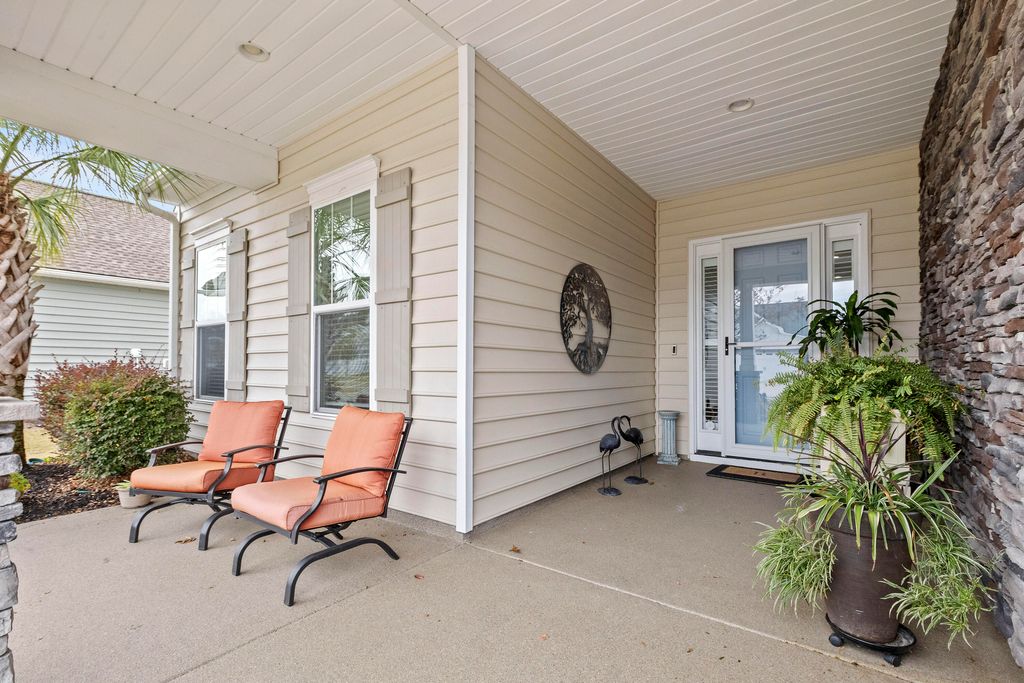 Photo of 574 Tidewater Chase Lane, Summerville, SC 29486 (MLS # 25031909)