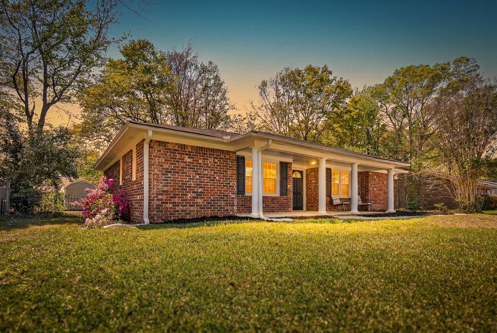 Photo of 24 Lighthouse Drive, Goose Creek, SC 29445 (MLS # 26008280)