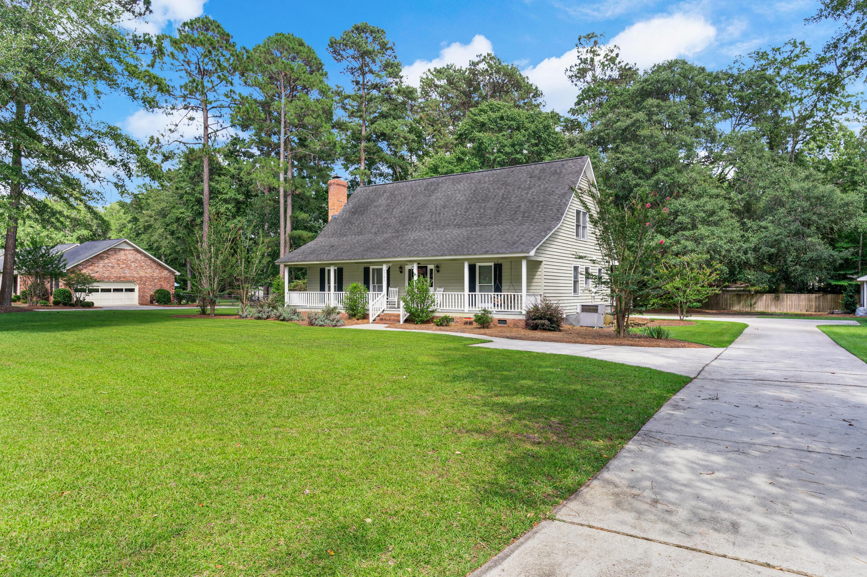 1251 Huntington Drive