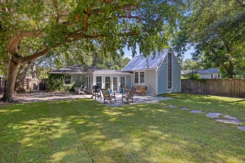 Photo of 1517 Evergreen Street, Charleston, SC 29407 (MLS # 25021425)