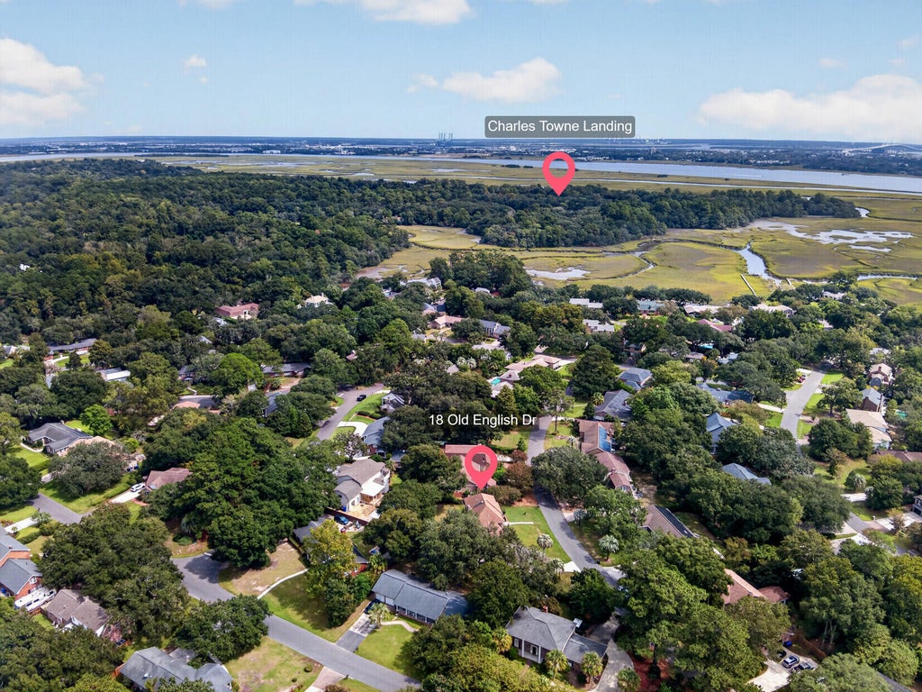 Photo of 18 Old English Drive, Charleston, SC 29407 (MLS # 26026733)