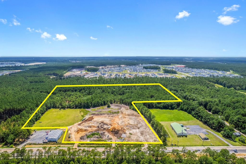 Photo of 1307 State Road, Summerville, SC 29483 (MLS # 25019295)