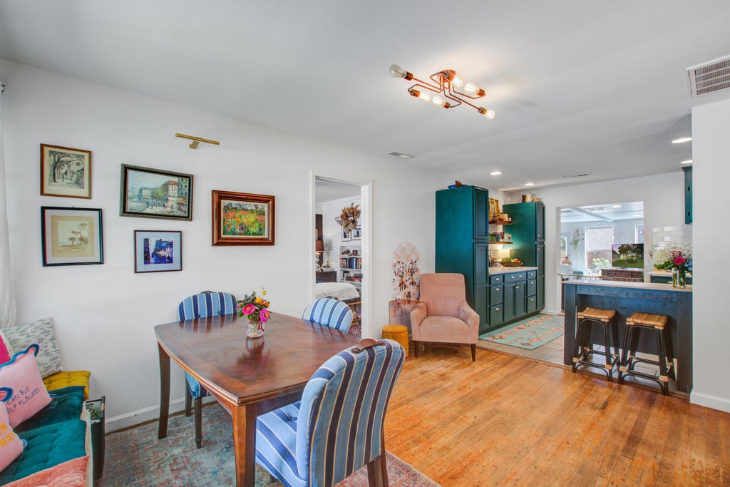Photo of 2405 Lantern Street, Charleston, SC 29414 (MLS # 26023634)