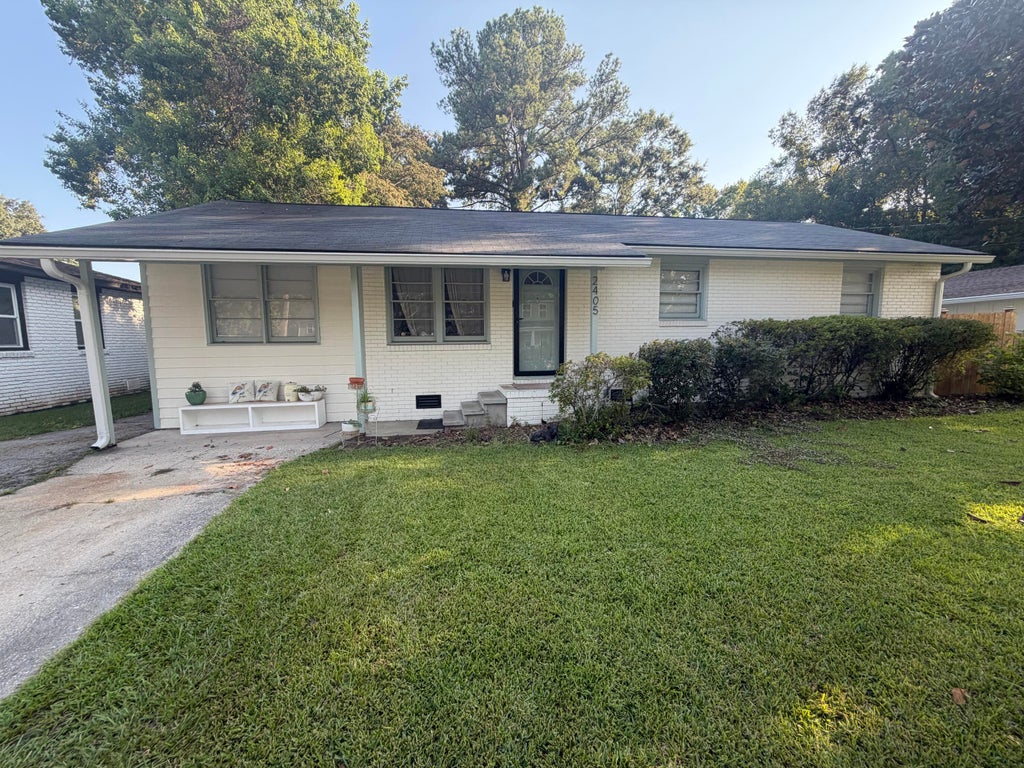 Photo of 2405 Lantern Street, Charleston, SC 29414 (MLS # 26023634)