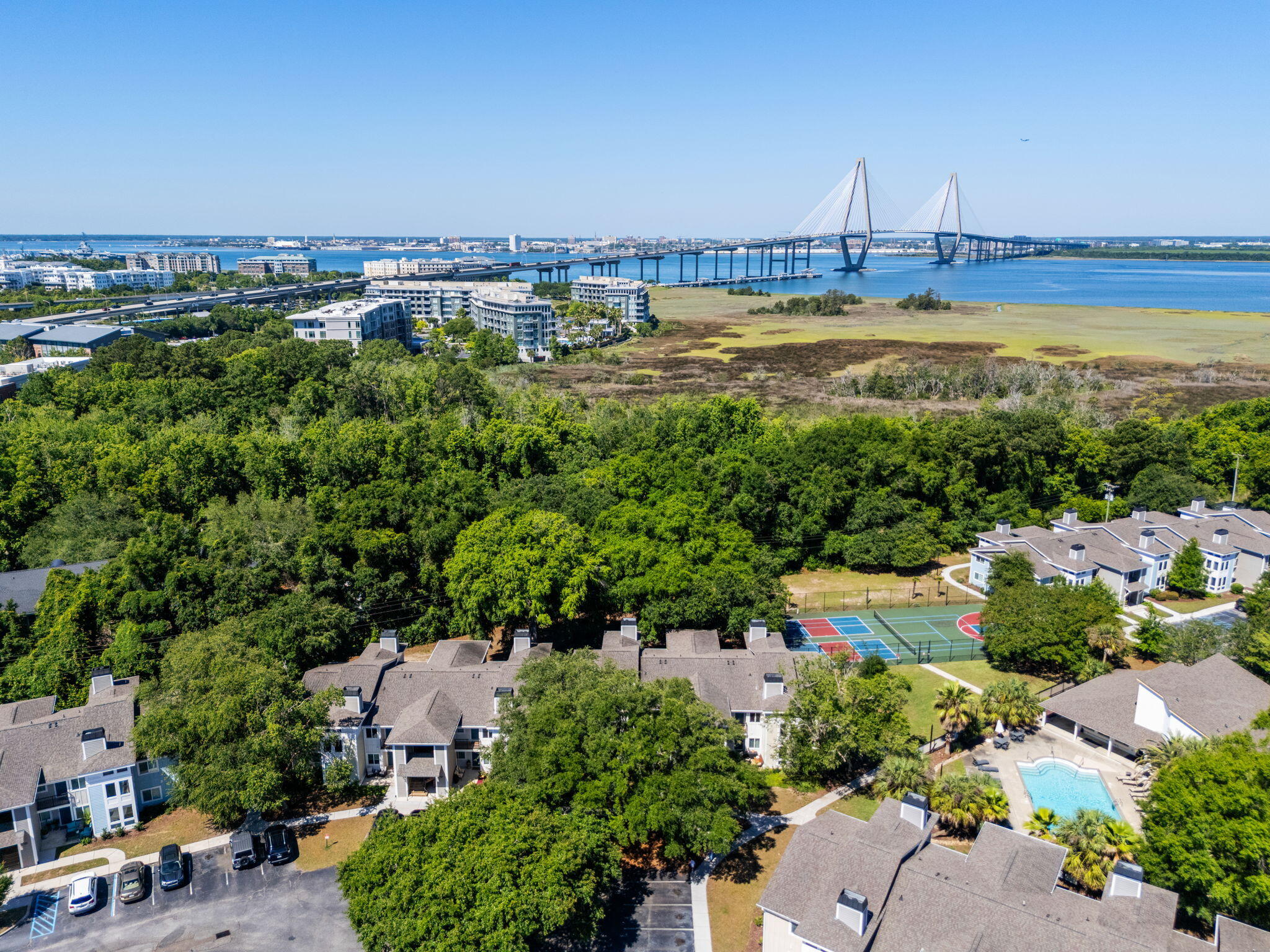 272 Alexandra Drive Unit 16