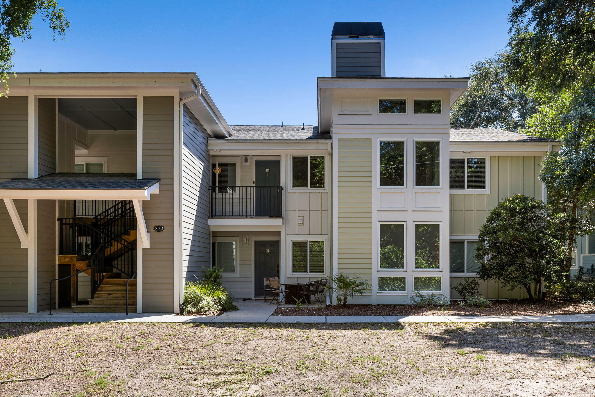272 Alexandra Drive Unit 16