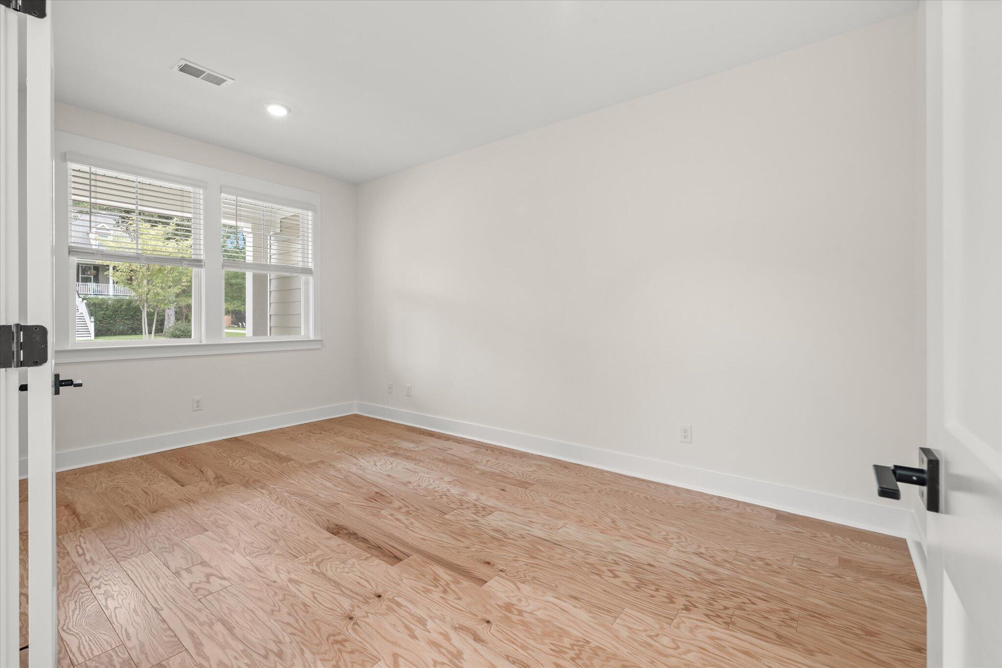 Photo 7 of 21 of 463 Waring Street house