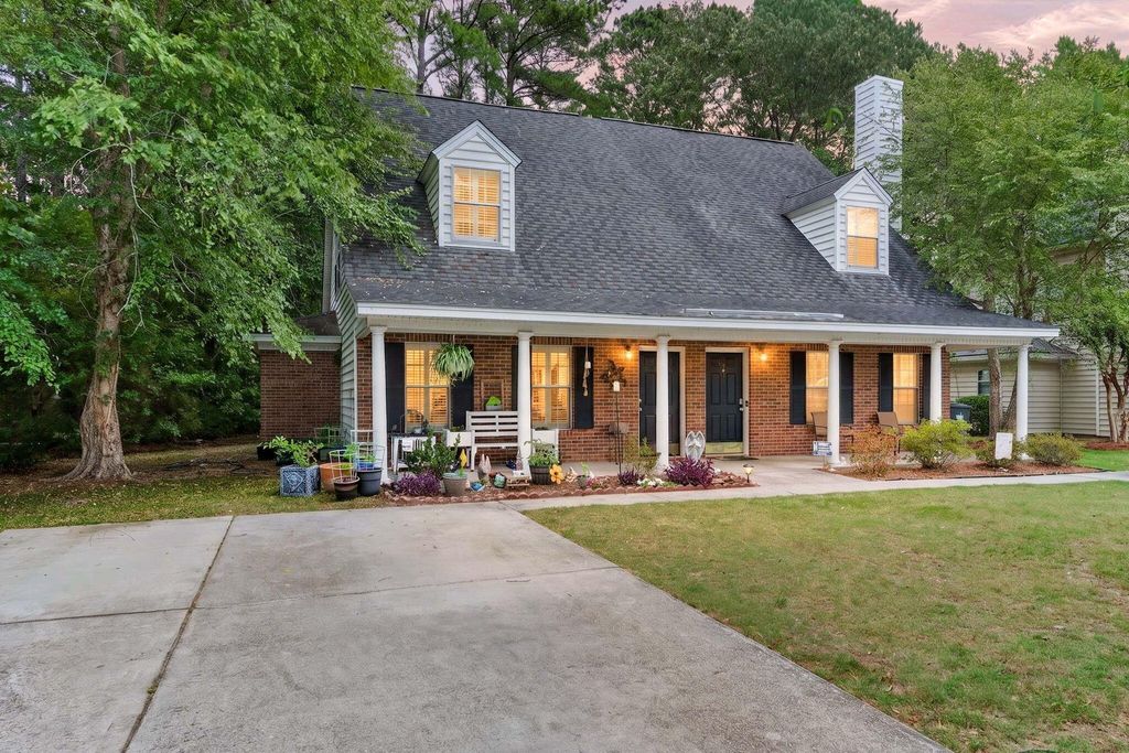 Photo of 4803 Habersham Lane, Summerville, SC 29485 (MLS # 26015815)
