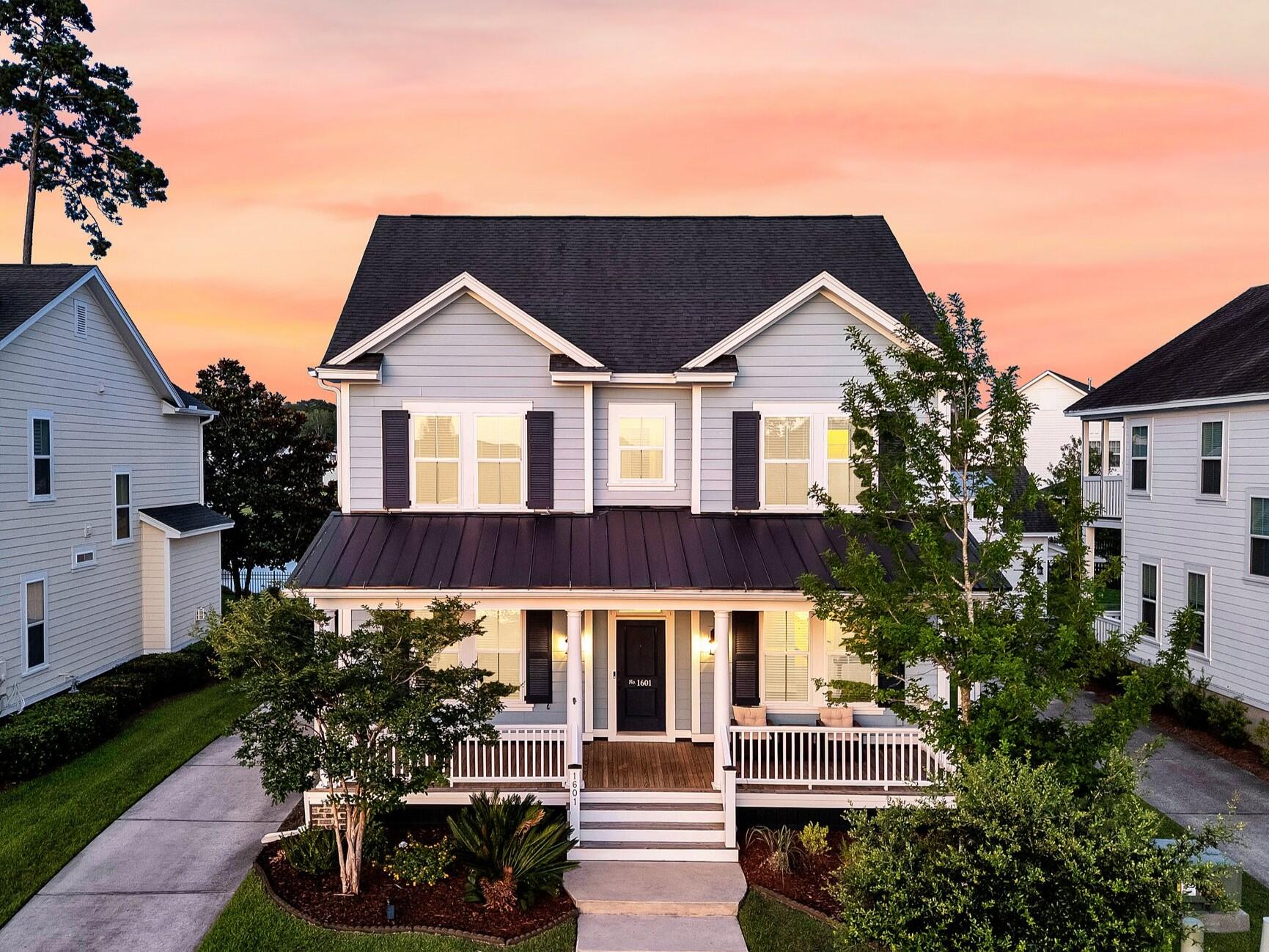 1601 Bourne Crossing