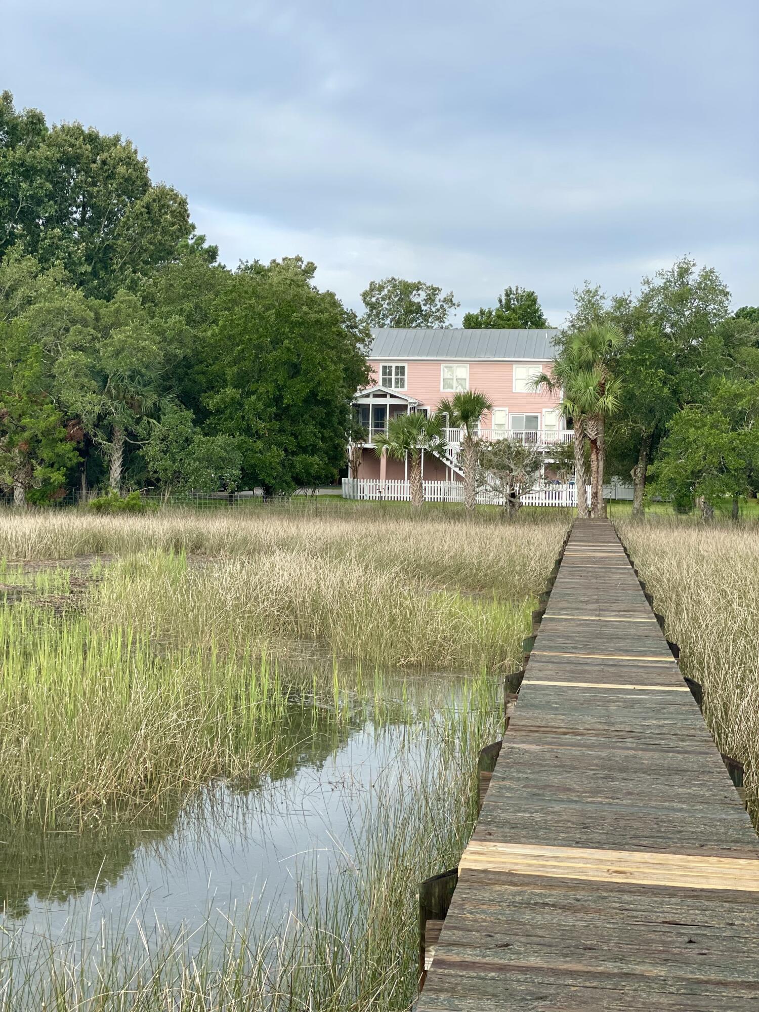 470 Commonwealth Road