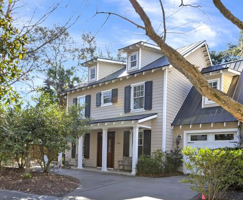 Photo of 1050 Phillips Park Drive, Mount Pleasant, SC 29464 (MLS # 26011881)