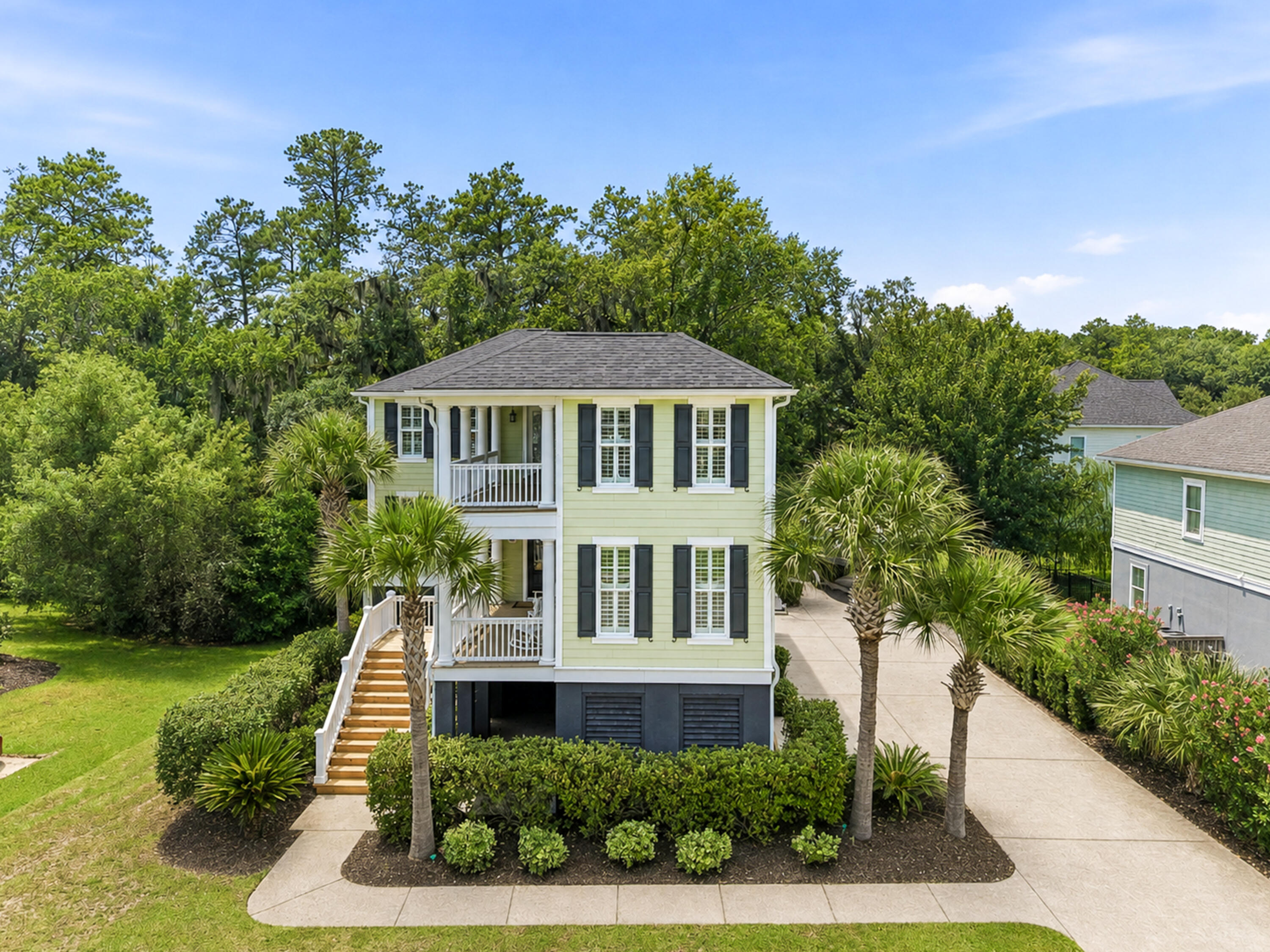 1129 Lands End Drive