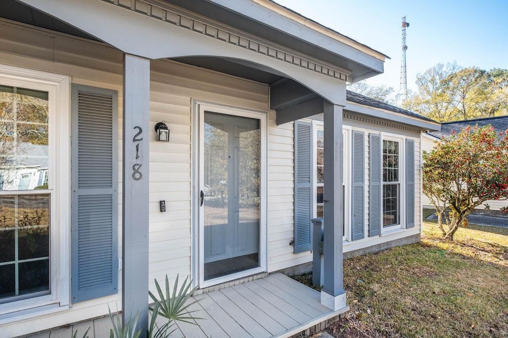 Photo of 218 Alston Circle, Goose Creek, SC 29445 (MLS # 26005127)