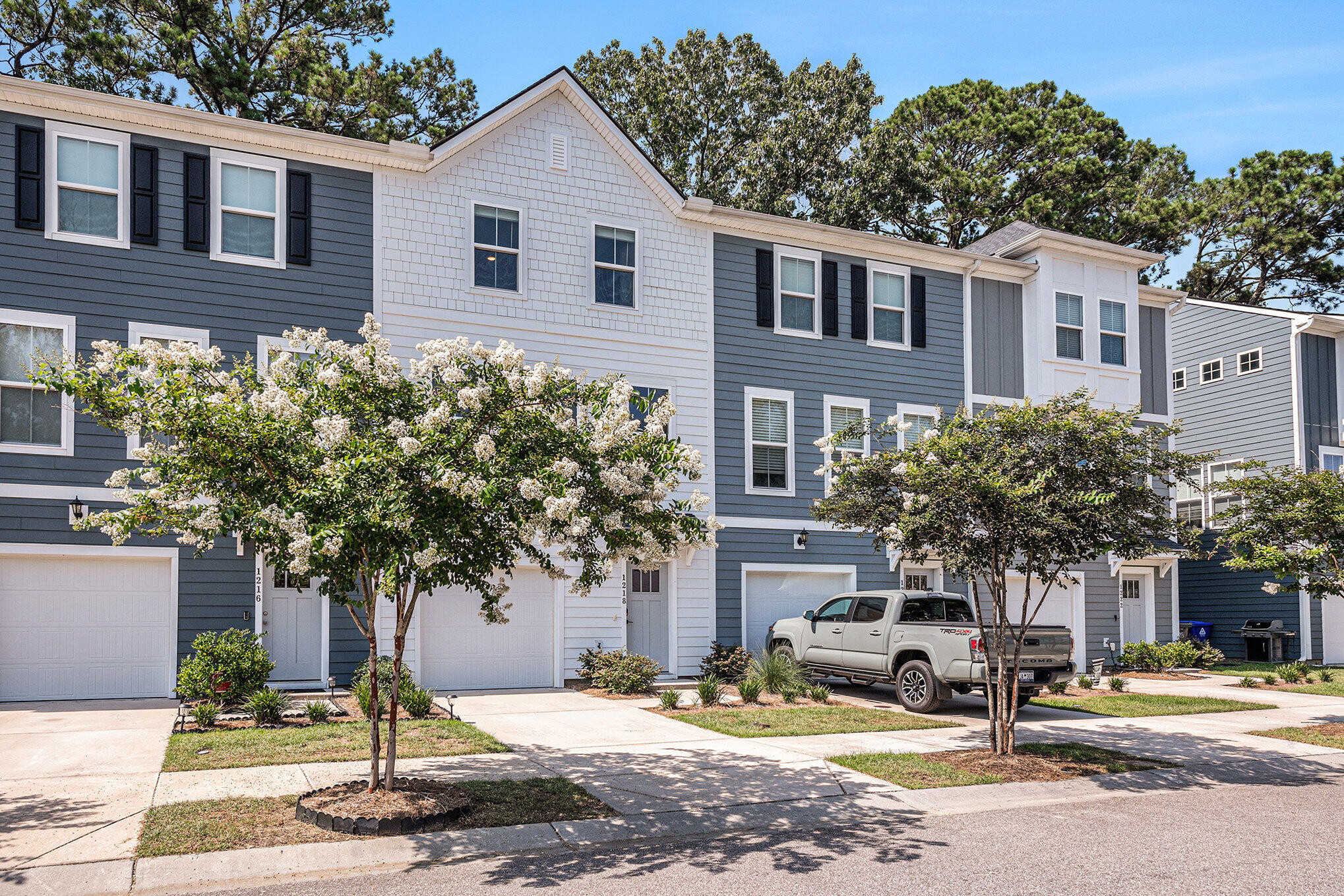 1218 Tice Lane