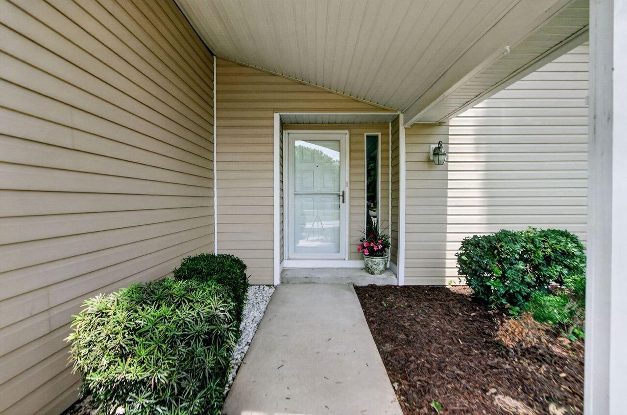 56 Shadowmoss Parkway
