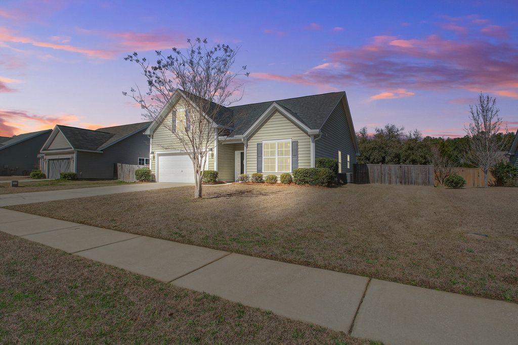 Photo of 1022 Bridlewood Farms Parkway, Ridgeville, SC 29472 (MLS # 26005418)